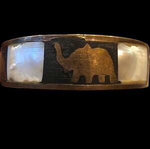 Vintage Brass Mother of Pearl Inlay Lucky Trunk Up ELEPHANT Bangle LOT399